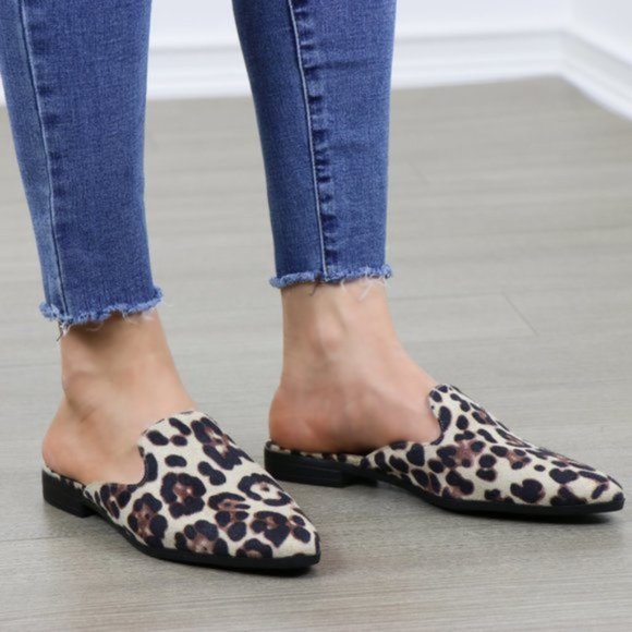 Leopard Cheetah Pointy Toe Slip On Mule Loafers - Picture 5 of 9